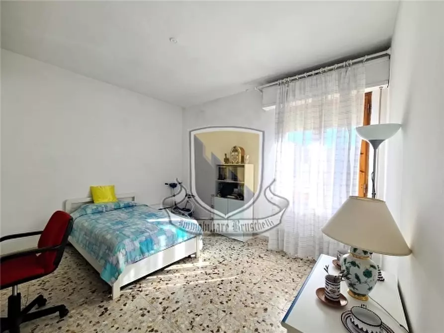 Immagine 11 di Appartamento in vendita  a Siena