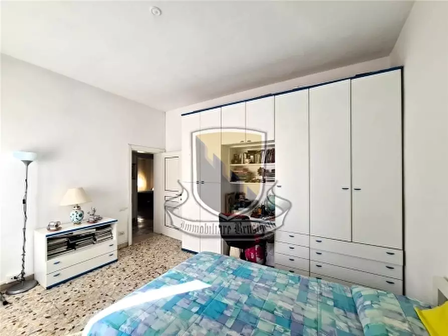 Immagine 14 di Appartamento in vendita  a Siena