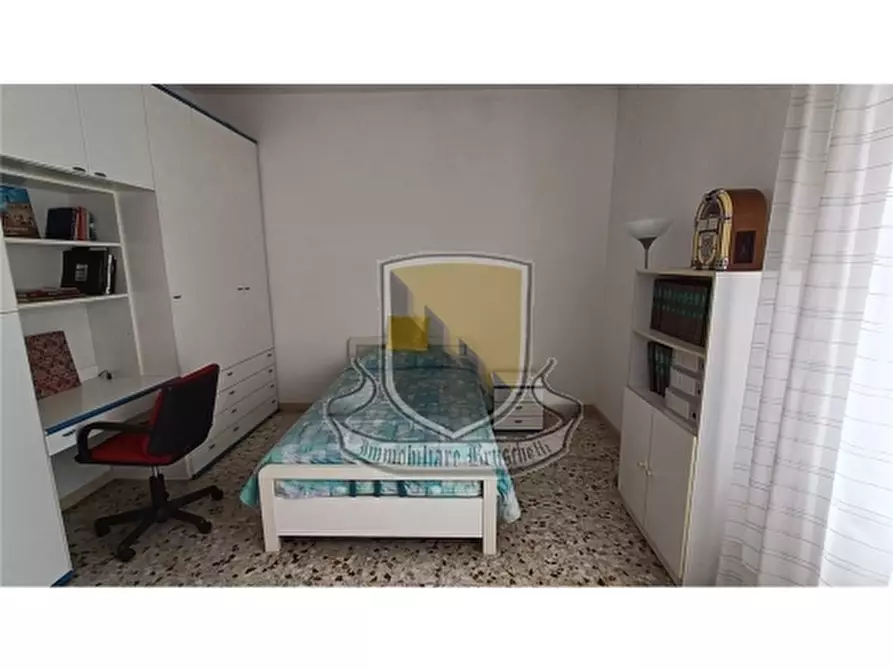 Immagine 20 di Appartamento in vendita  a Siena