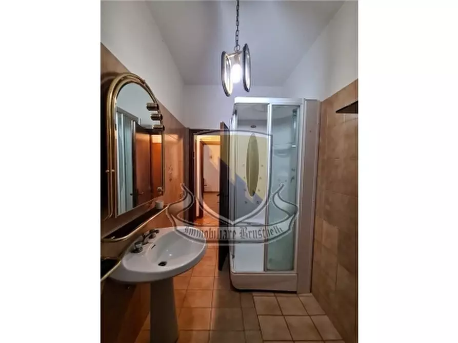 Immagine 16 di Appartamento in vendita  a Monteriggioni