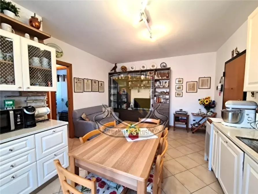 Immagine 10 di Appartamento in vendita  a Sovicille