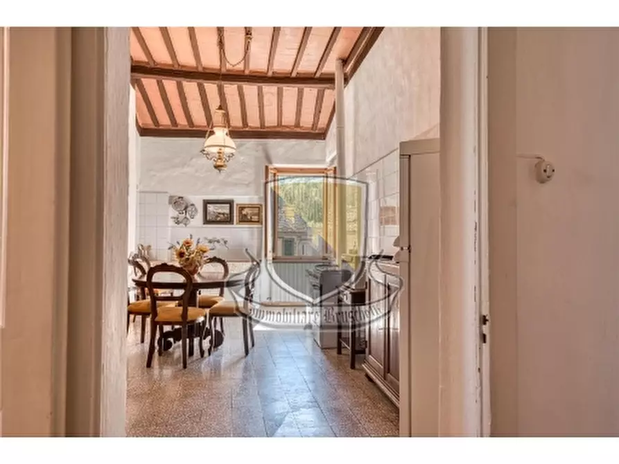 Immagine 5 di Appartamento in vendita  a Sovicille