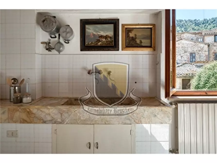 Immagine 9 di Appartamento in vendita  a Sovicille