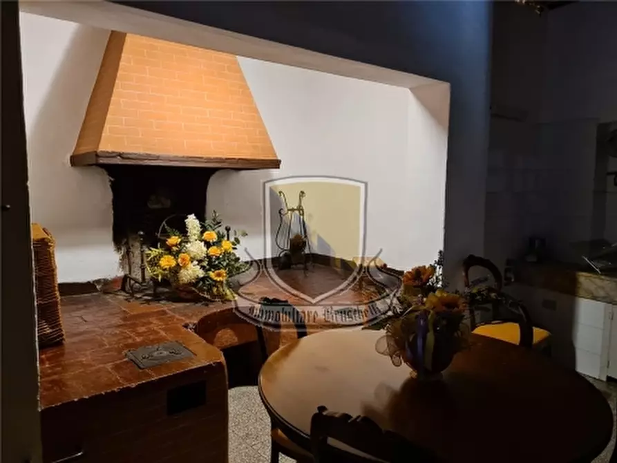 Immagine 13 di Appartamento in vendita  a Sovicille