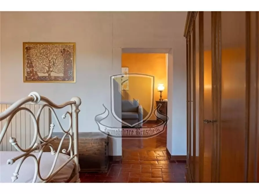 Immagine 17 di Appartamento in vendita  a Sovicille