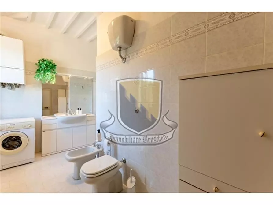 Immagine 23 di Appartamento in vendita  a Sovicille