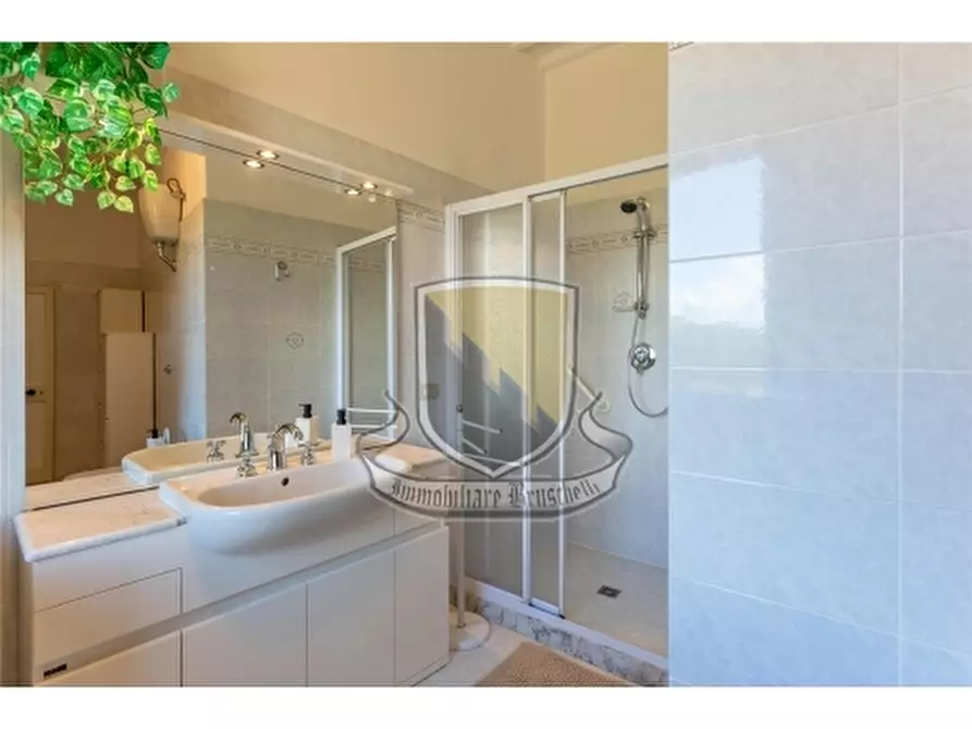 Immagine 24 di Appartamento in vendita  a Sovicille