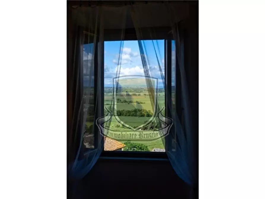 Immagine 26 di Appartamento in vendita  a Sovicille