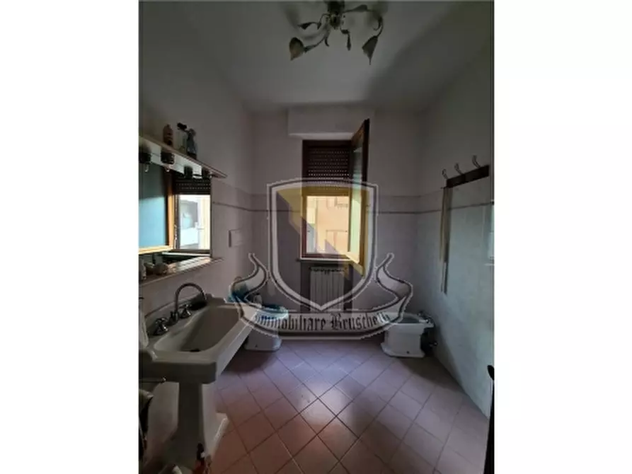 Immagine 10 di Appartamento in vendita  a Sovicille