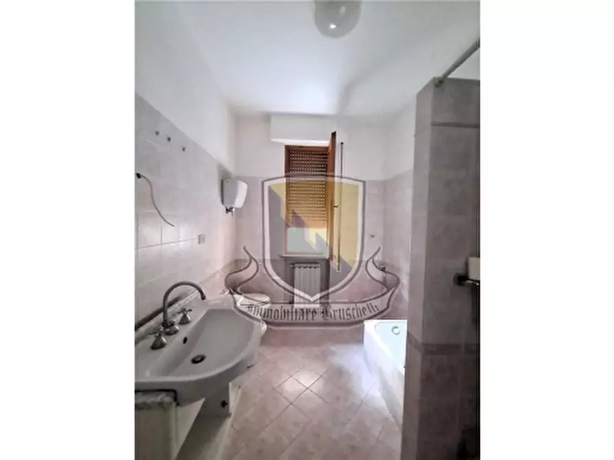 Immagine 9 di Appartamento in vendita  a Sovicille