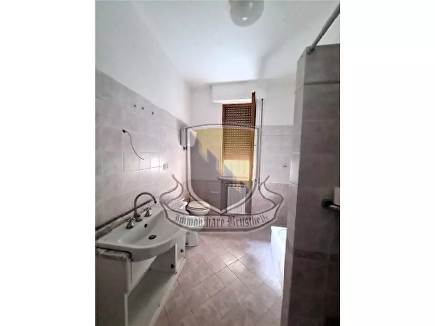 Immagine 10 di Appartamento in vendita  a Sovicille