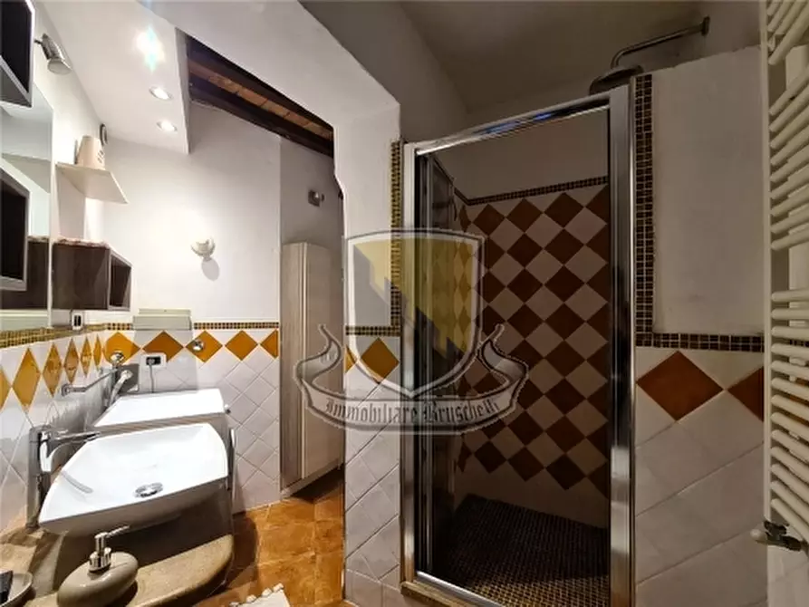 Immagine 21 di Appartamento in vendita  a Sovicille