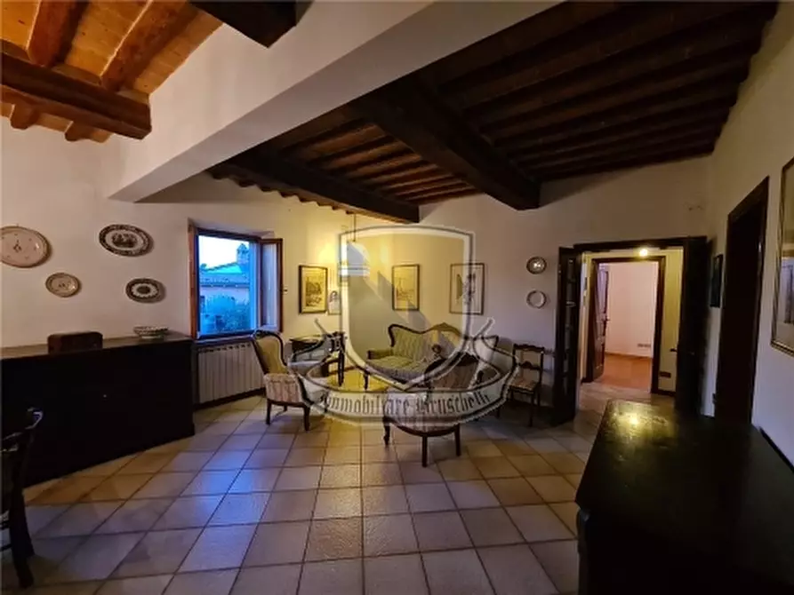 Immagine 2 di Appartamento in vendita  a Sovicille