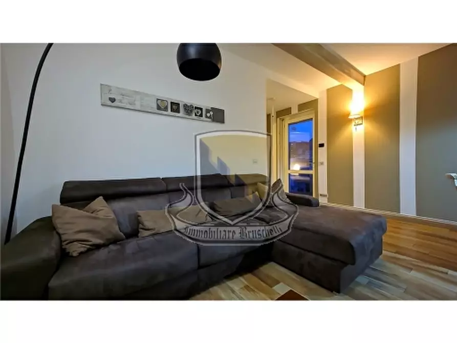 Immagine 7 di Appartamento in vendita  a Siena