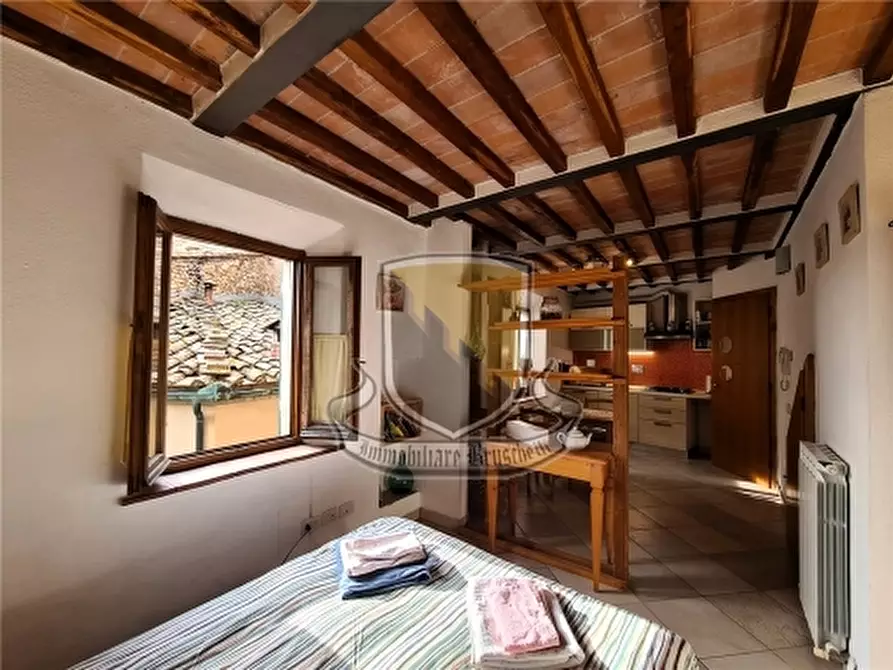 Immagine 5 di Appartamento in vendita  a Chiusdino