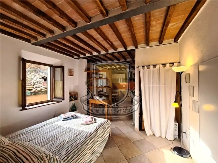 Immagine 7 di Appartamento in vendita  a Chiusdino