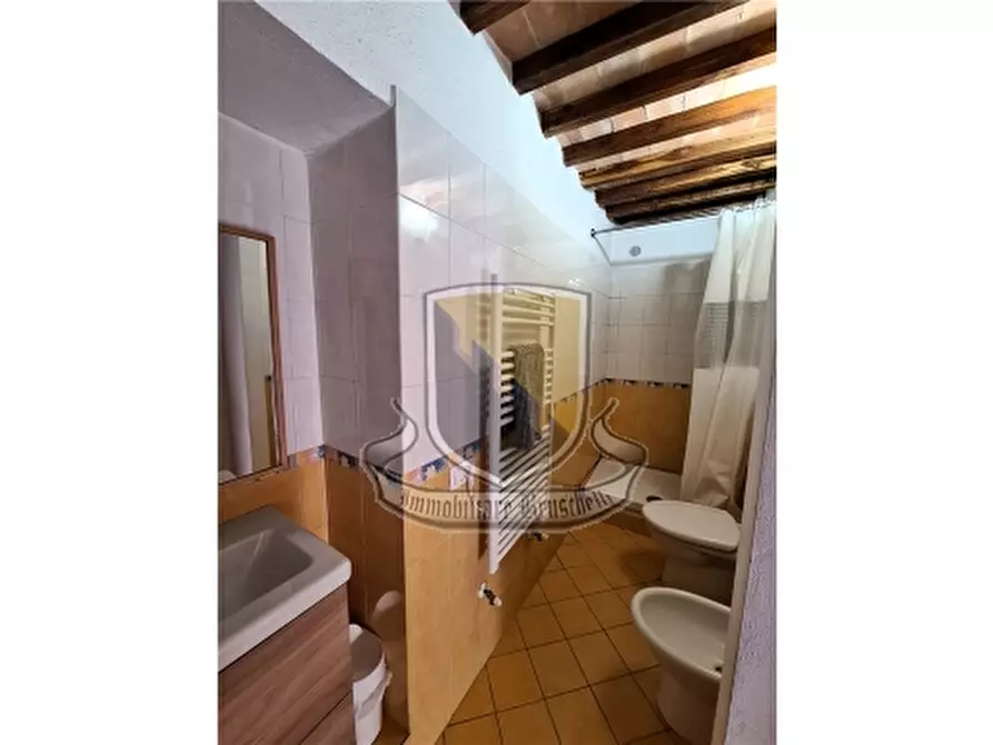 Immagine 11 di Appartamento in vendita  a Chiusdino