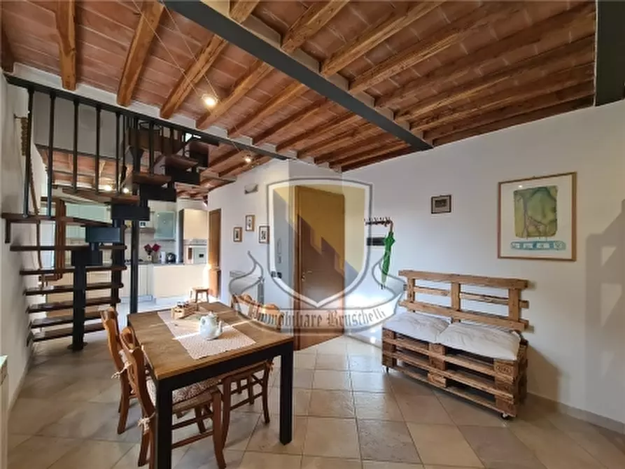 Immagine 2 di Appartamento in vendita  a Chiusdino