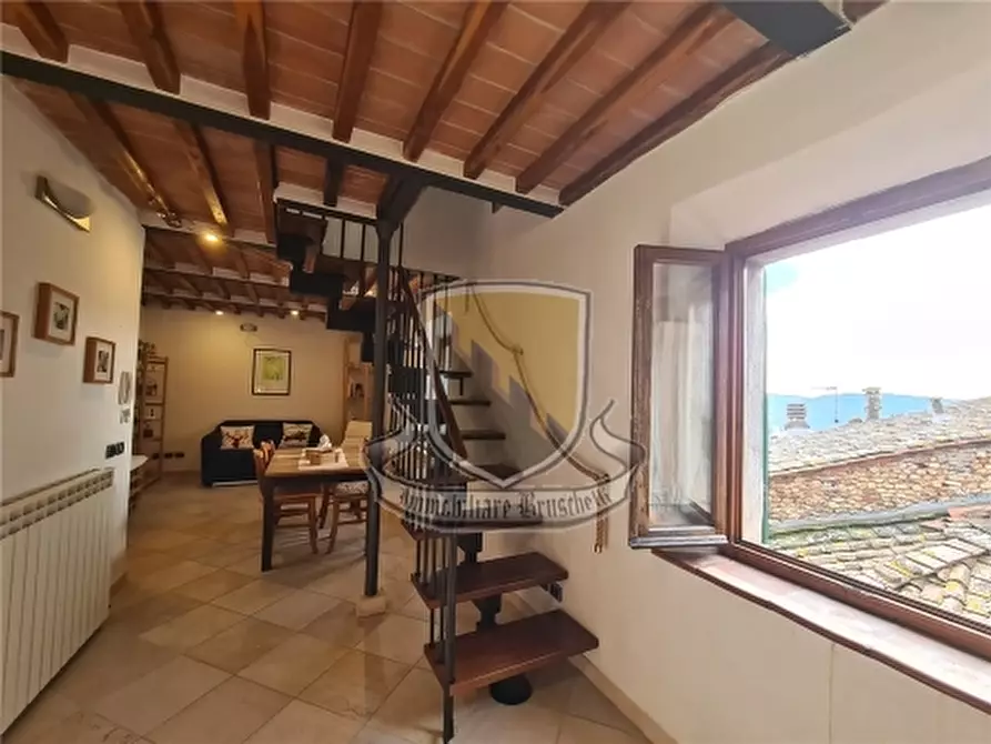 Immagine 9 di Appartamento in vendita  a Chiusdino