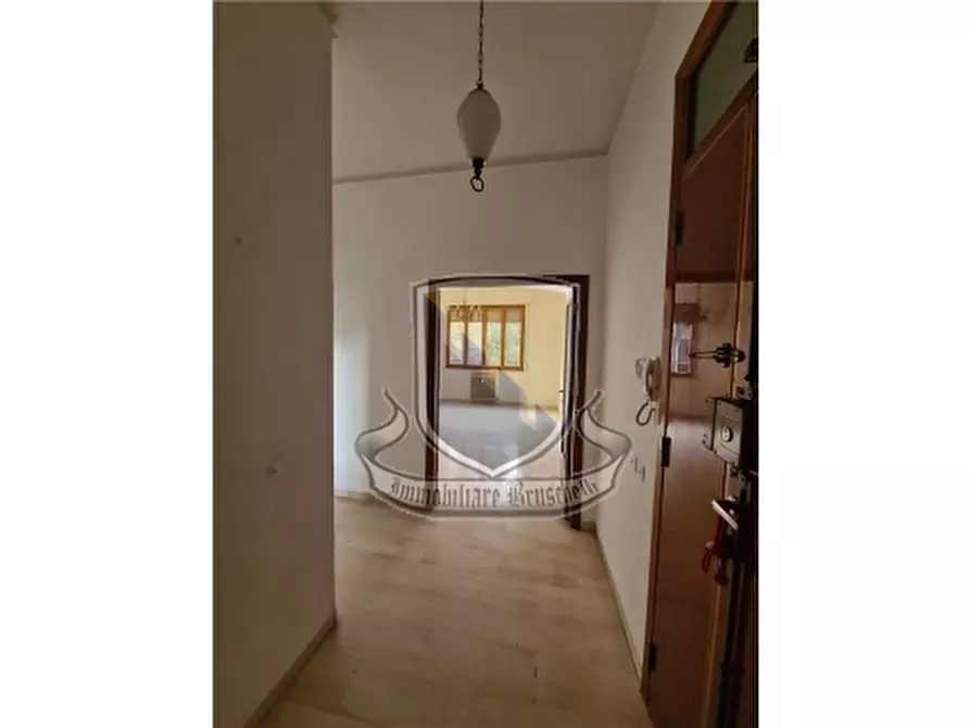 Immagine 7 di Appartamento in vendita  a Siena