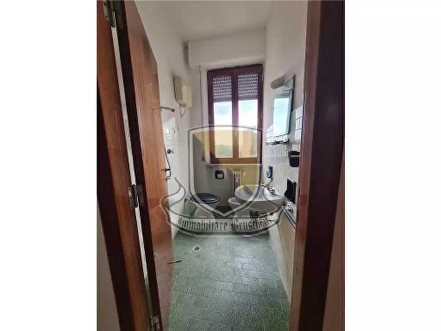 Immagine 23 di Appartamento in vendita  a Siena