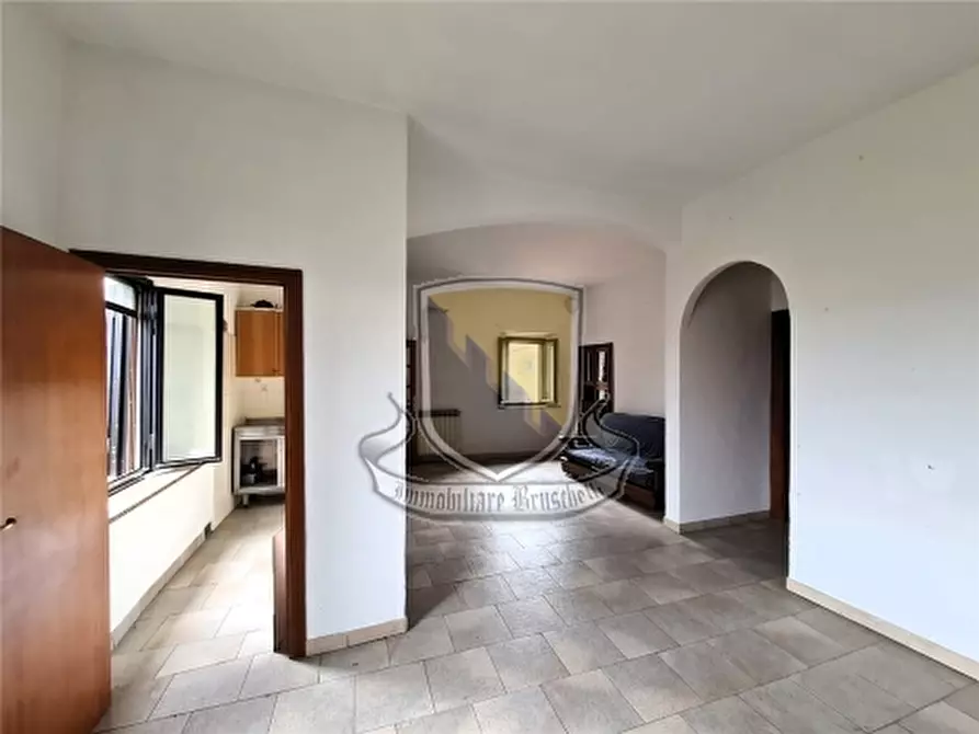 Immagine 2 di Appartamento in vendita  a Monticiano