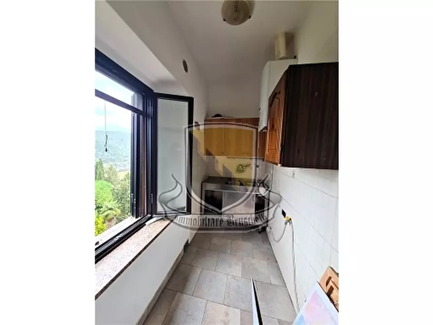 Immagine 3 di Appartamento in vendita  a Monticiano