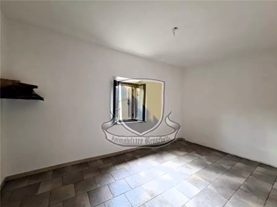 Immagine 11 di Appartamento in vendita  a Monticiano