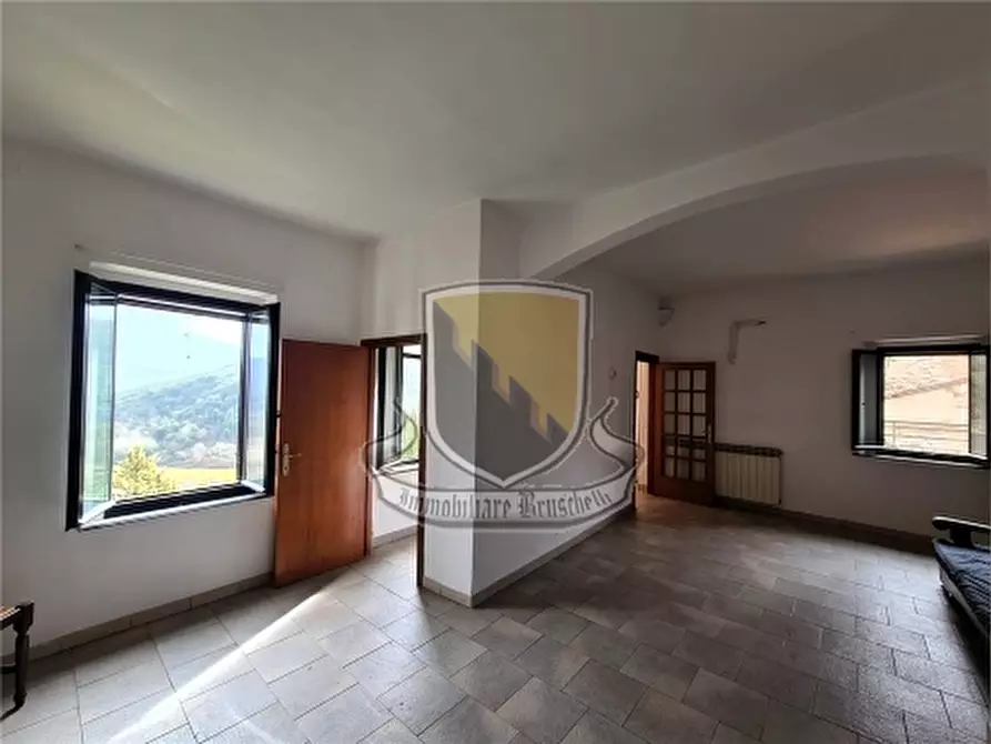 Immagine 13 di Appartamento in vendita  a Monticiano