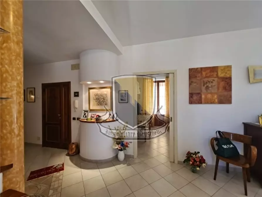 Immagine 8 di Appartamento in vendita  a Siena