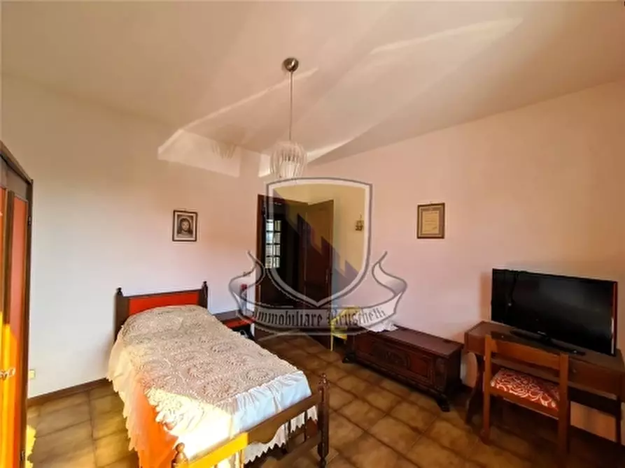 Immagine 11 di Appartamento in vendita  a Sovicille