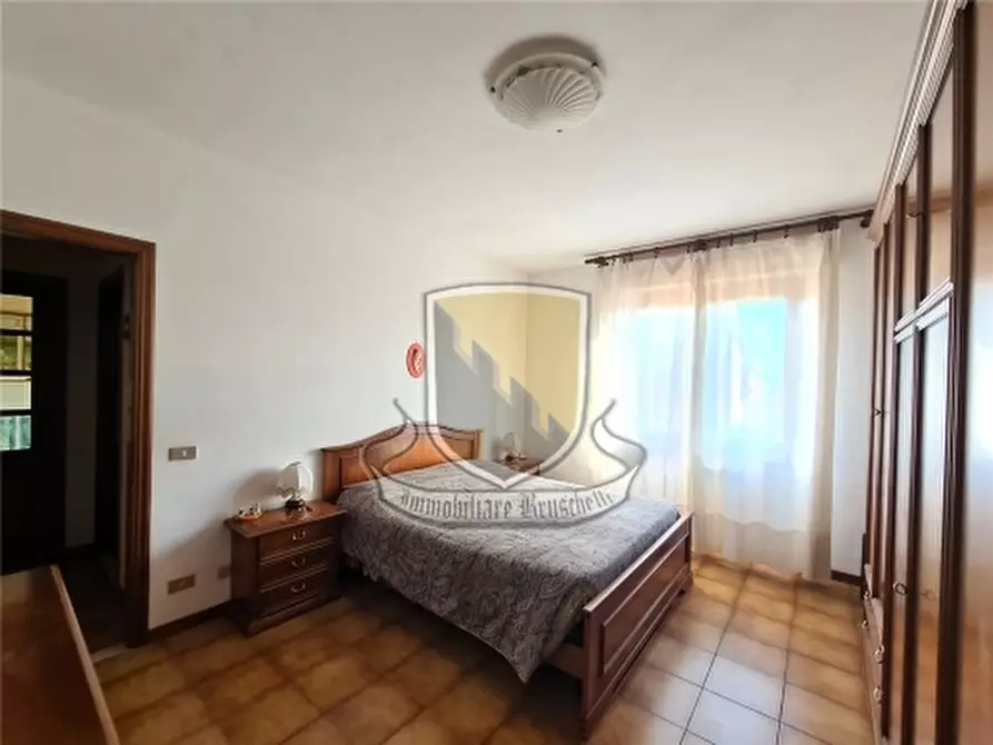 Immagine 12 di Appartamento in vendita  a Sovicille