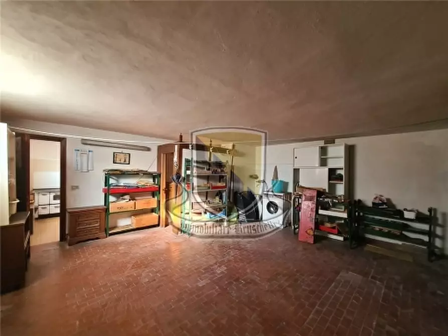 Immagine 21 di Appartamento in vendita  a Sovicille