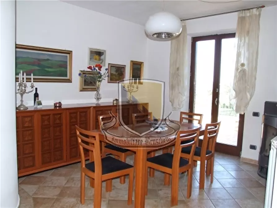 Immagine 2 di Villa in vendita  a Castelnuovo Berardenga