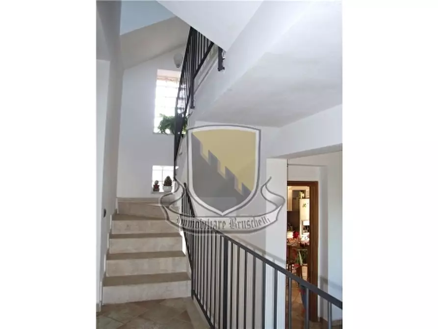 Immagine 5 di Villa in vendita  a Castelnuovo Berardenga