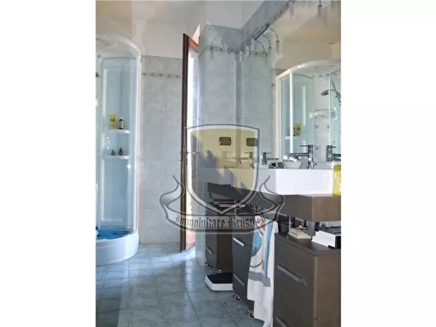 Immagine 6 di Villa in vendita  a Castelnuovo Berardenga