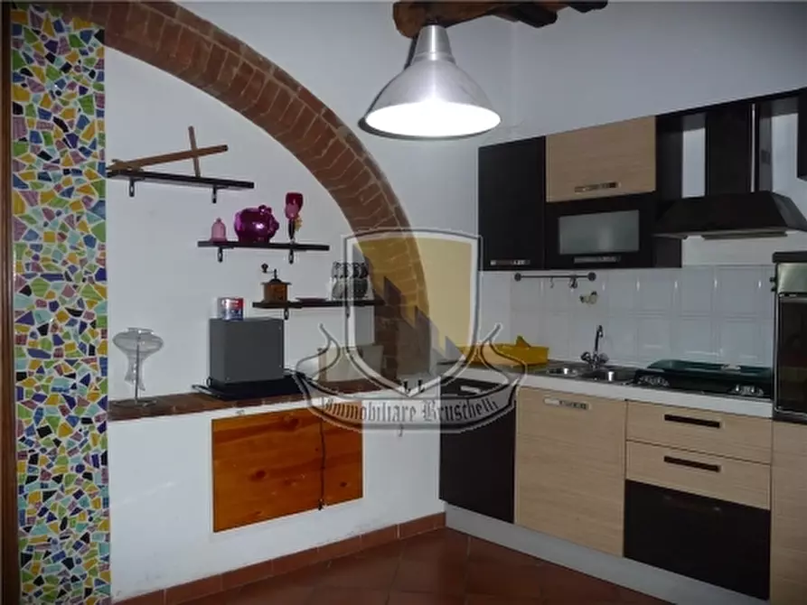 Immagine 7 di Villa in vendita  a Siena