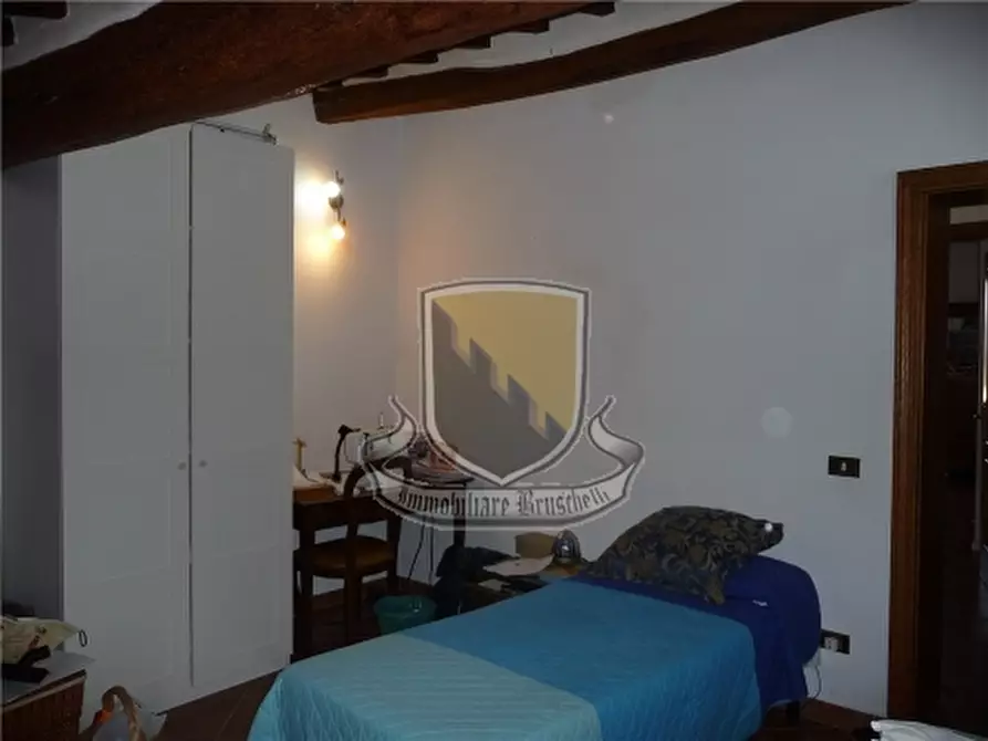 Immagine 20 di Villa in vendita  a Siena