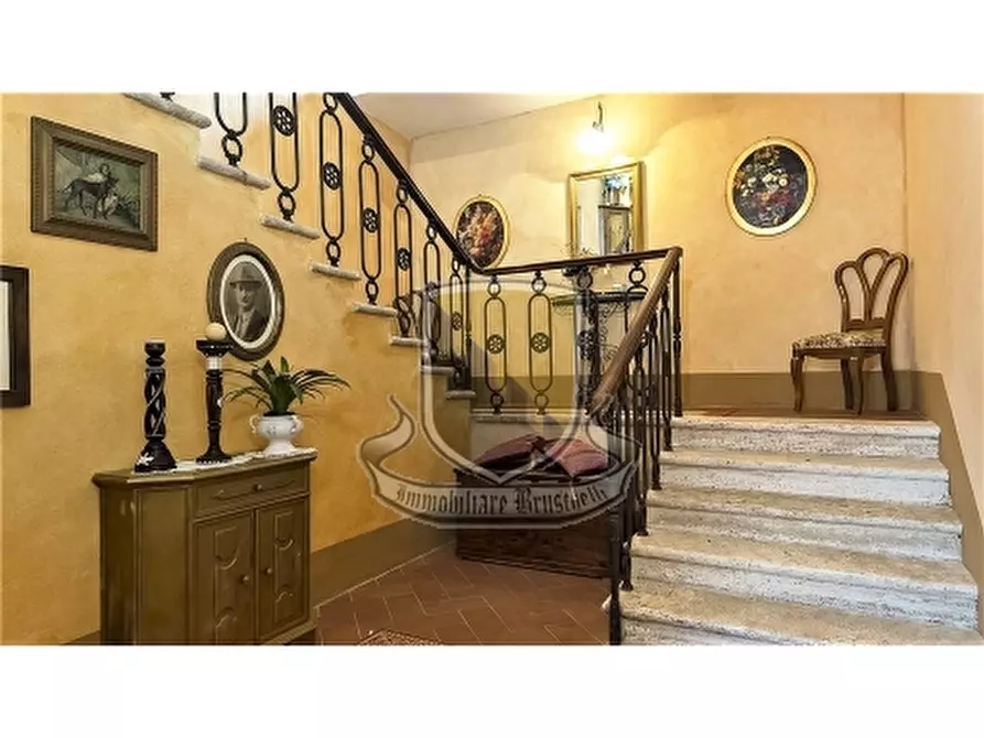 Immagine 20 di Villa in vendita  a Murlo