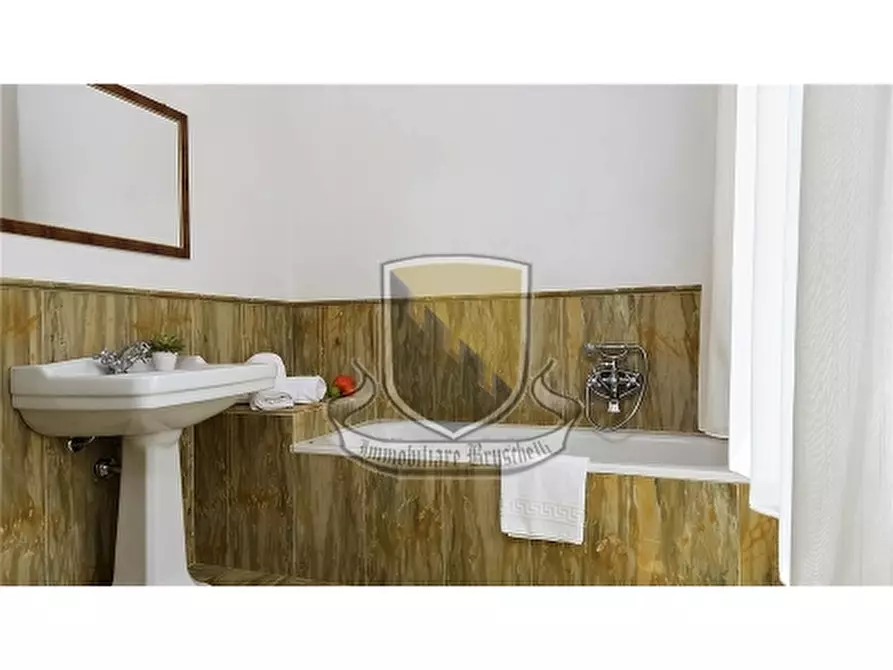 Immagine 26 di Villa in vendita  a Murlo