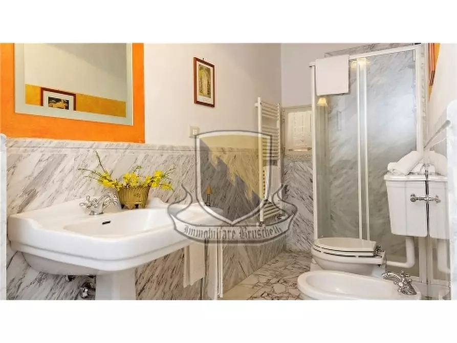 Immagine 28 di Villa in vendita  a Murlo