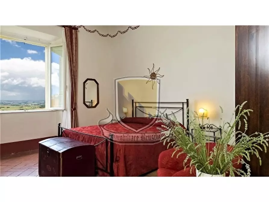 Immagine 33 di Villa in vendita  a Murlo