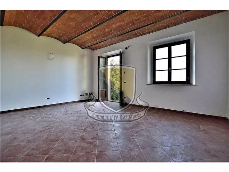 Immagine 8 di Villa in vendita  a Siena