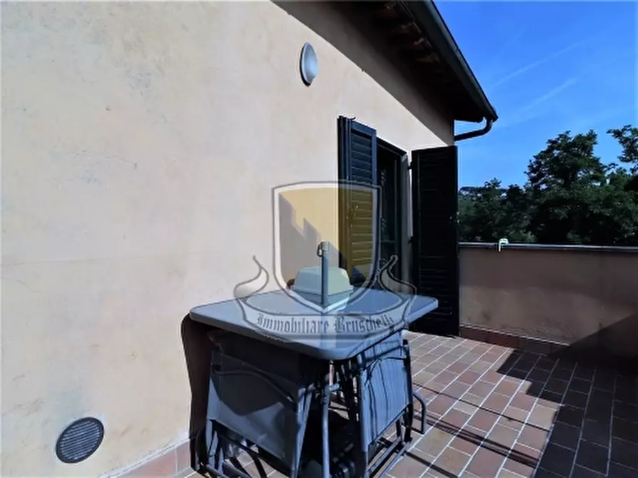 Immagine 26 di Villa in vendita  a Siena