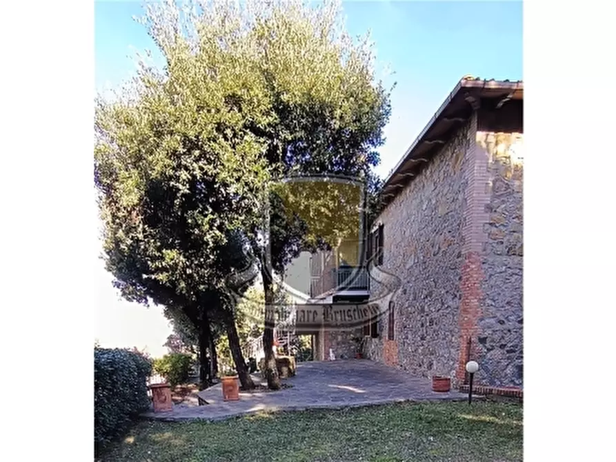 Immagine 1 di Villa in vendita  a Murlo