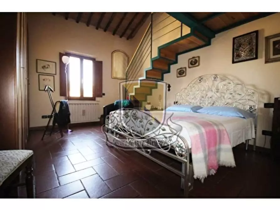 Immagine 8 di Villa in vendita  a Sovicille