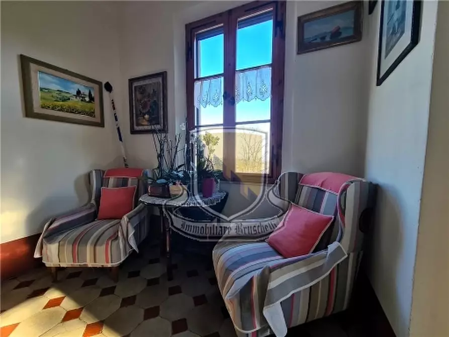 Immagine 23 di Villa in vendita  a Siena