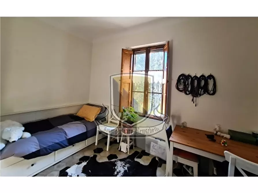 Immagine 27 di Villa in vendita  a Siena