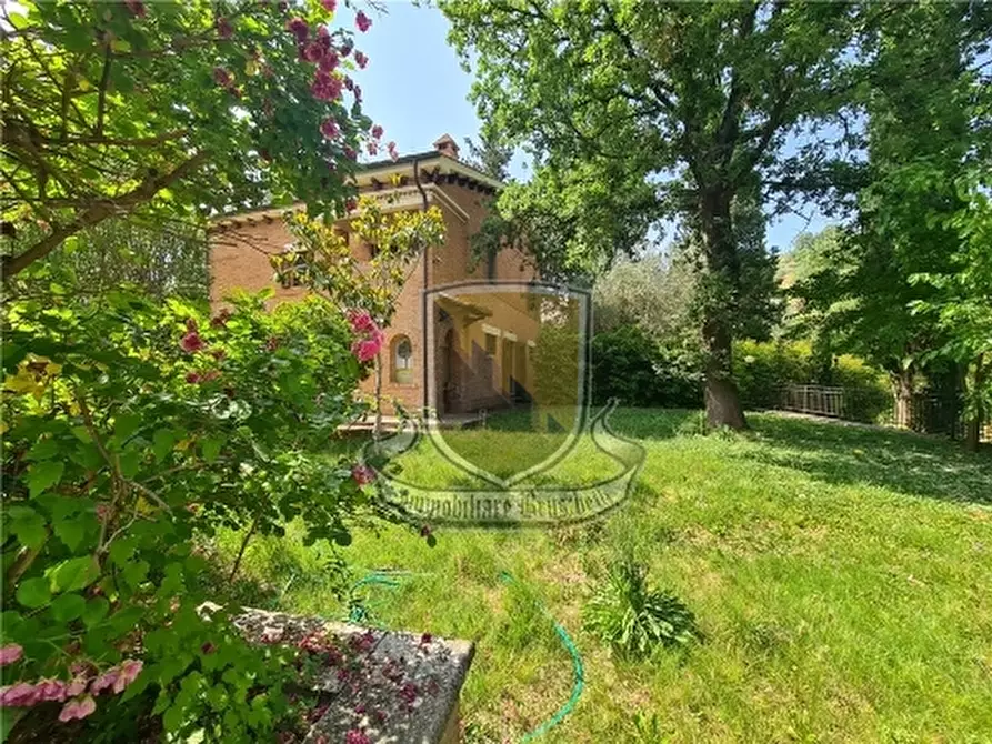 Immagine 5 di Villa in vendita  a Cetona