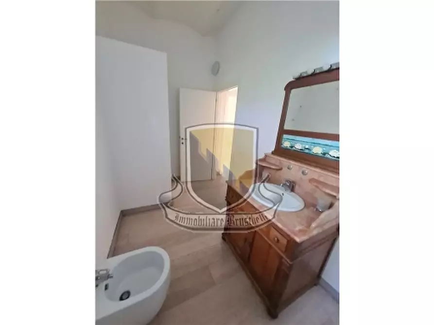 Immagine 26 di Villa in vendita  a Cetona